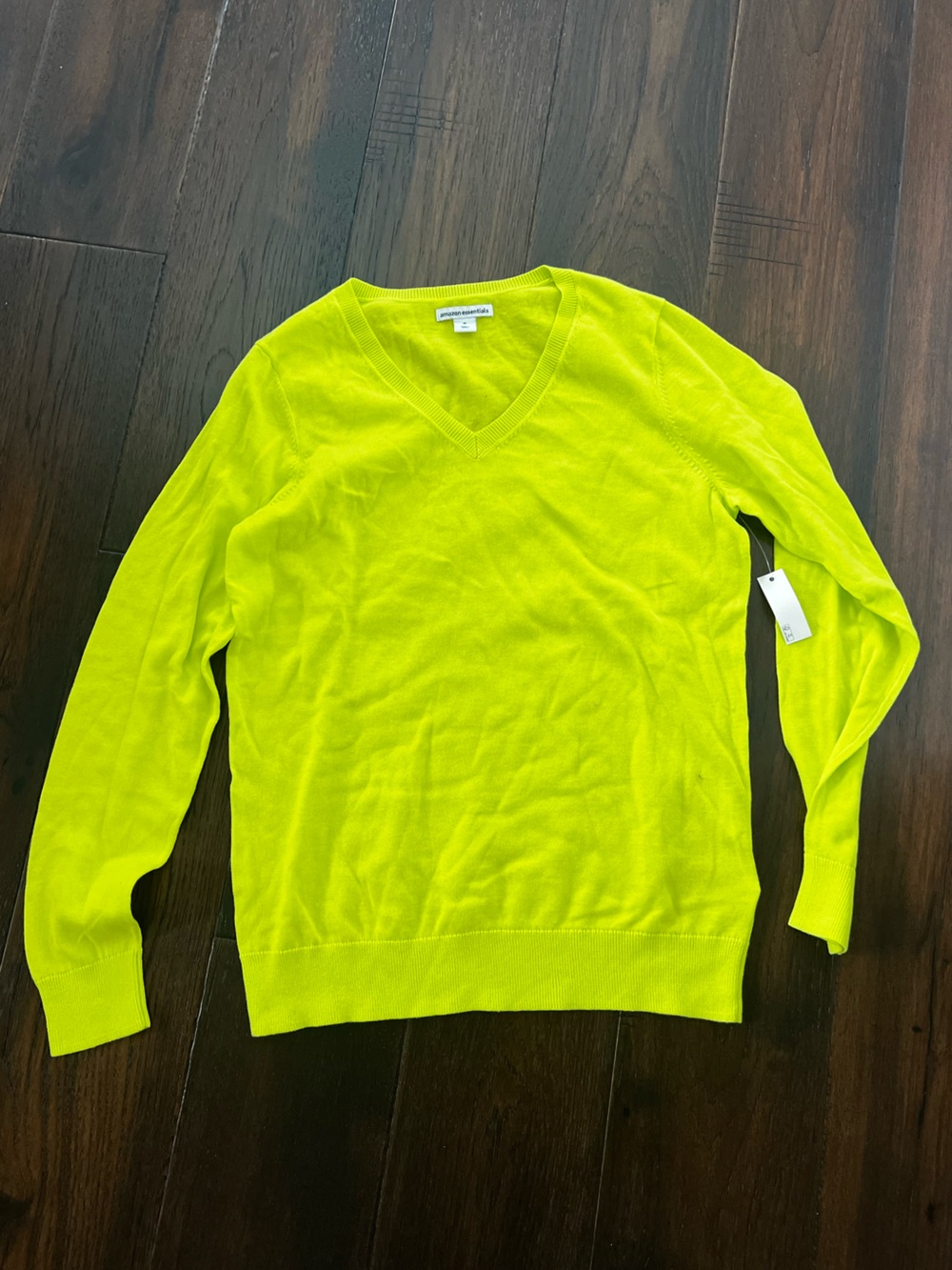 Classic fit lightweight lime green V-Neck Sweater